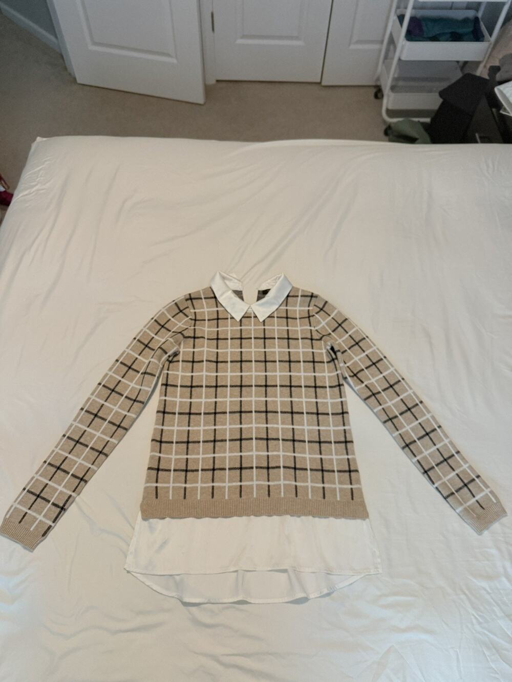 Tahari Plaid Sweater with Layered Collar Detail – Size XS